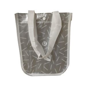 Lululemon Small Reusable Tote Carryall Gym Bag (White/Silver)